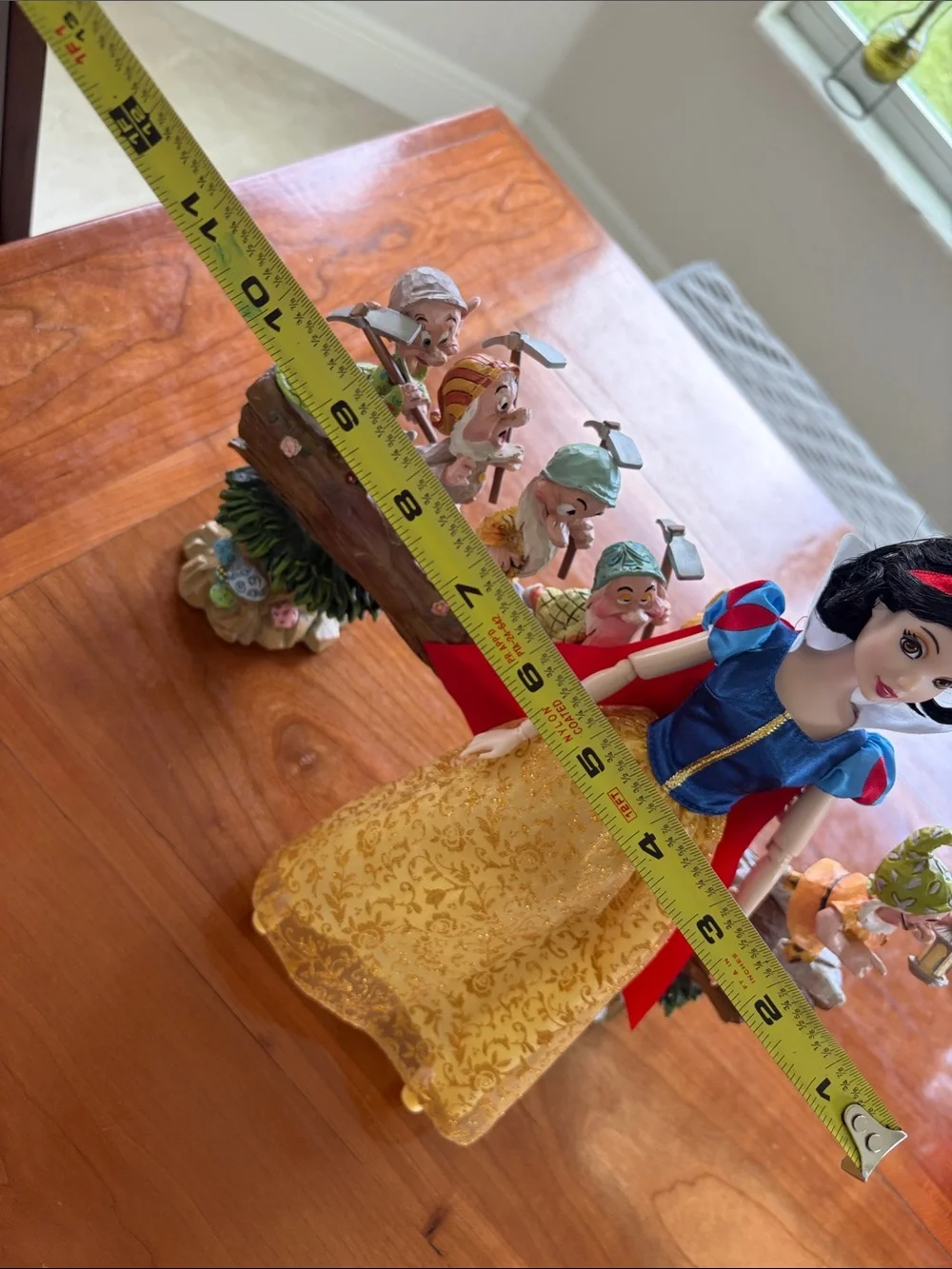 Disney Showcase Coll. ENSECO Seven Dwarfs w/ SW DOLL
